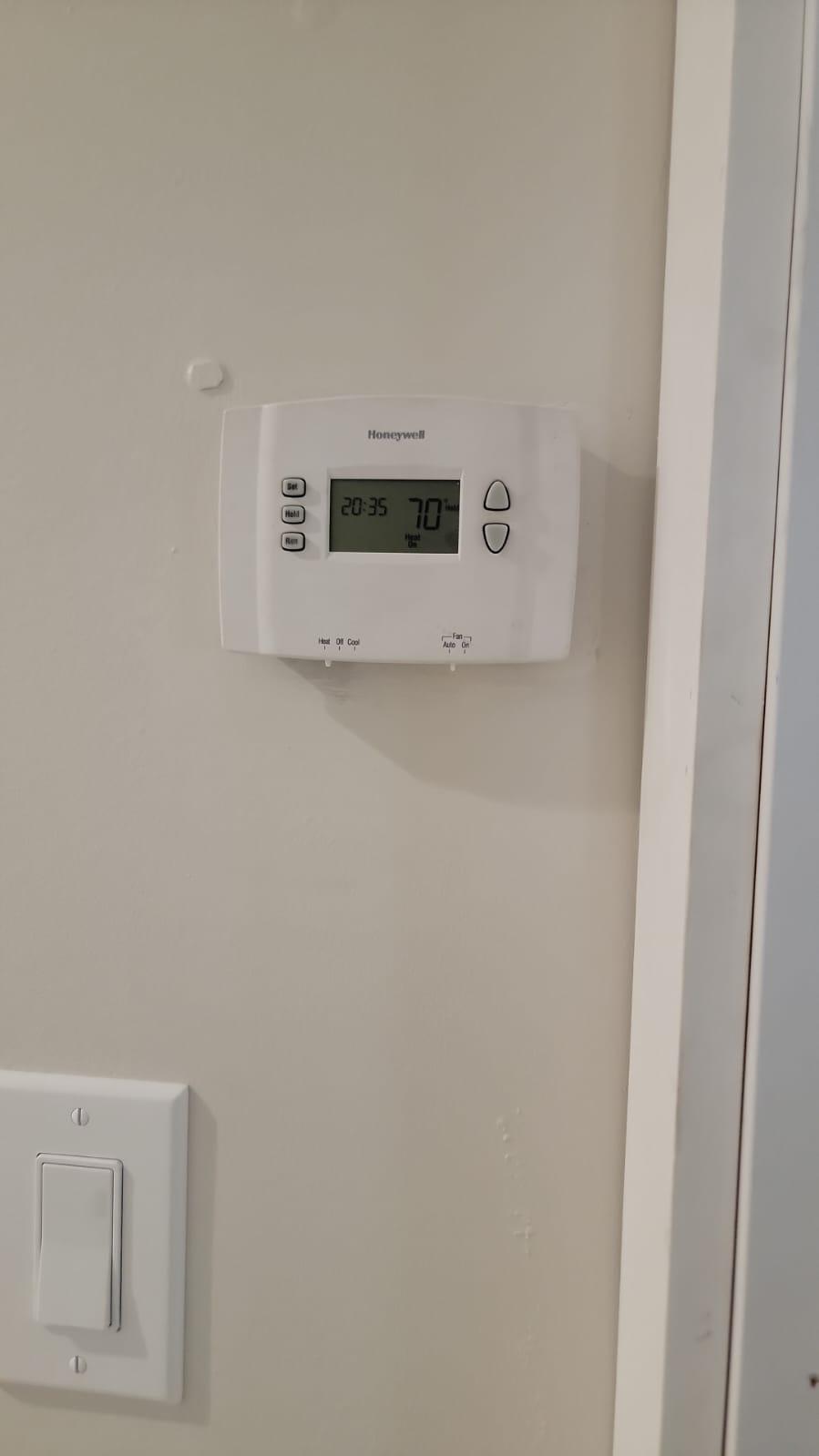 Thermostat Wall Hvac - Energy Efficient HVAC | HVAC247PRO Houston
